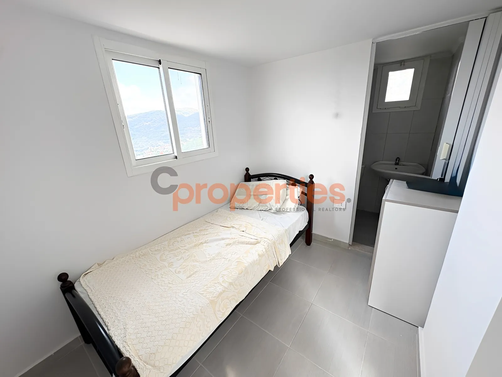 Villa for Sale in Chabtine