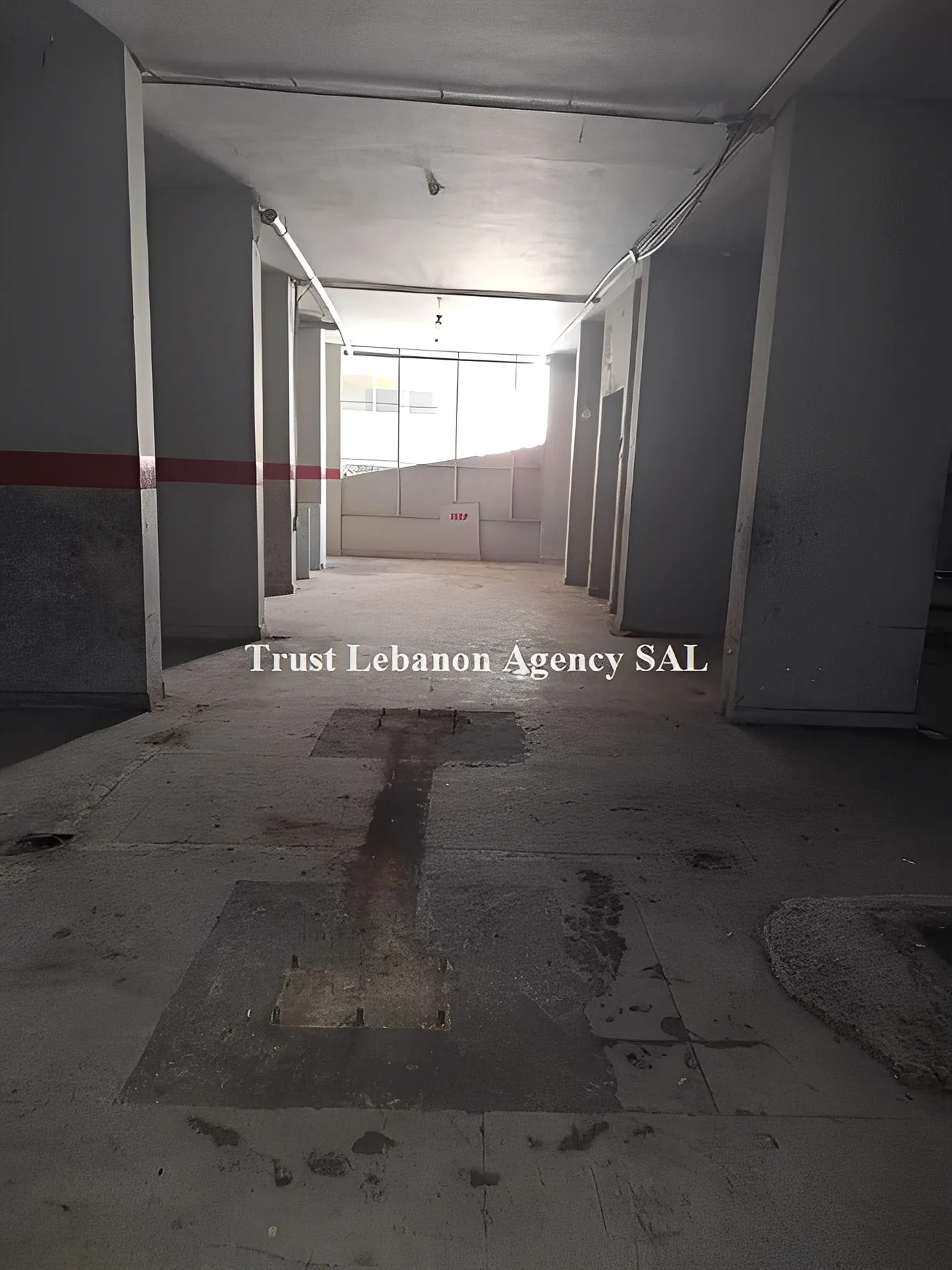 Warehouse for sale in Metn, Nahr El Mott