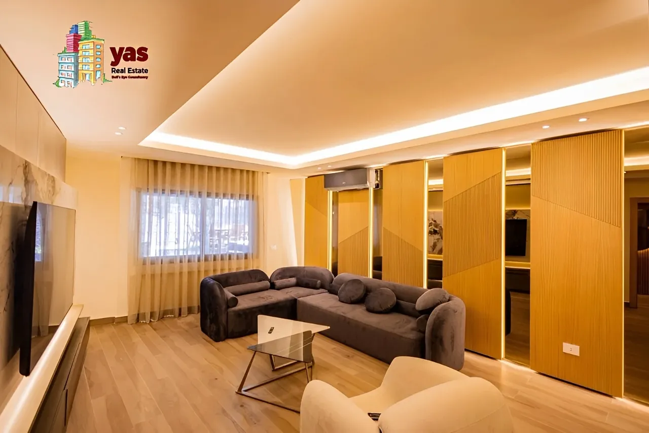 Villa for Sale in Ballouneh