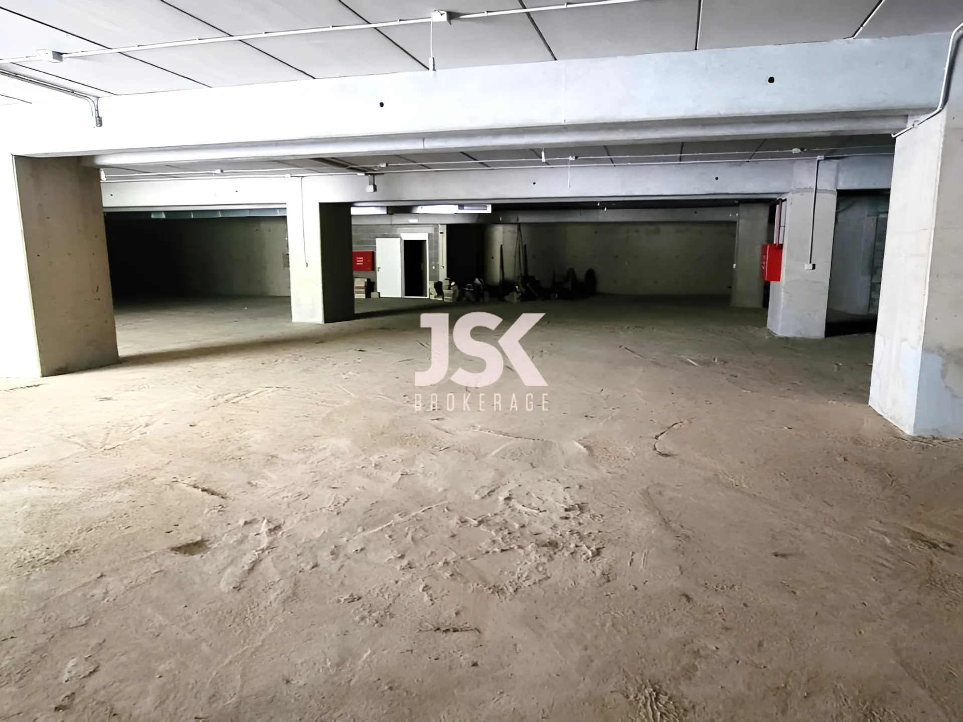 Warehouse for rent in Nahr Ibrahim