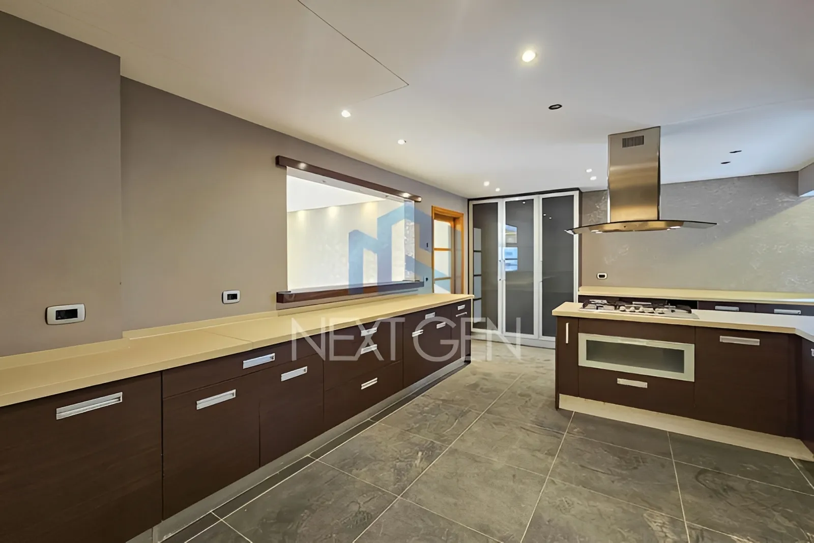 Apartment for Sale in Ramlet El Baida