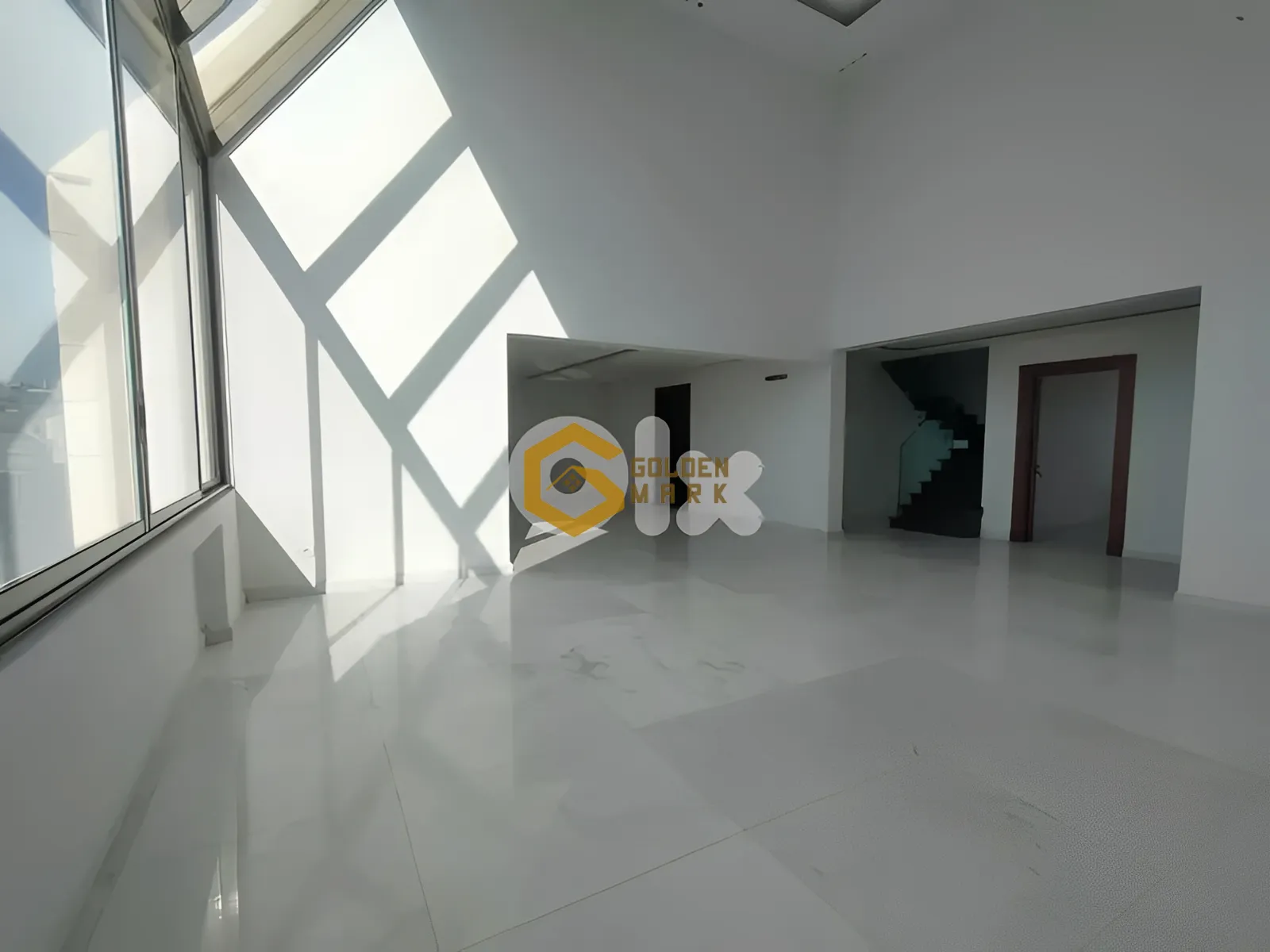 Apartment for Sale in Jdeideh - 4 bed, 5 bath
