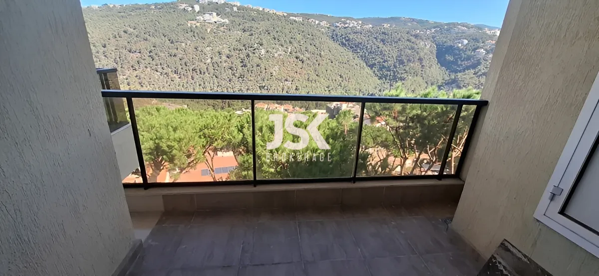 Apartment for Sale in Baabdat, Lebanon - 3 bed, 3 bath