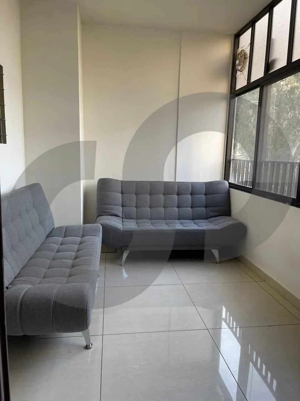 Building for Rent in Sanayeh