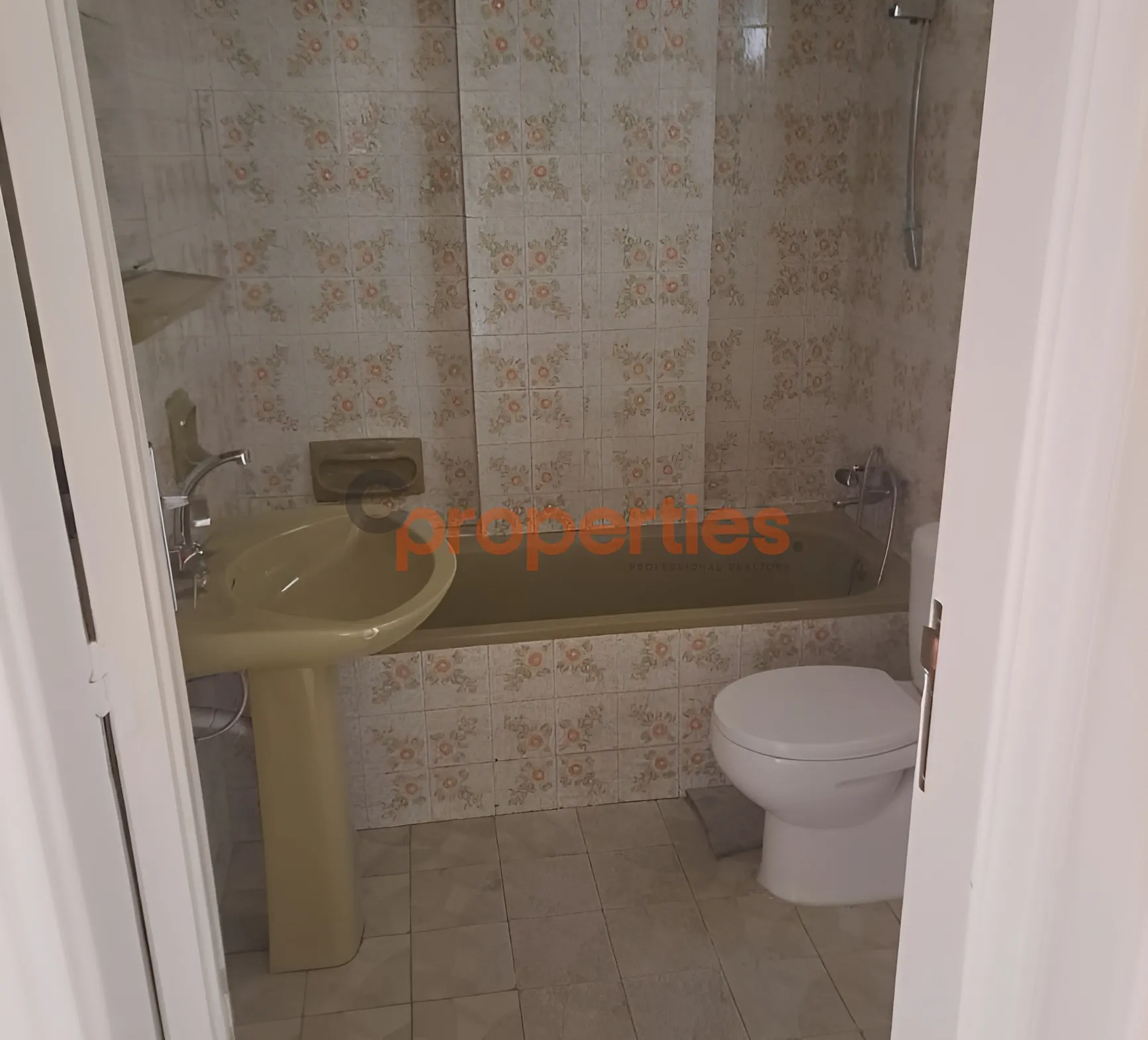Apartment for Sale in Dekwaneh - 3 bed, 3 bath