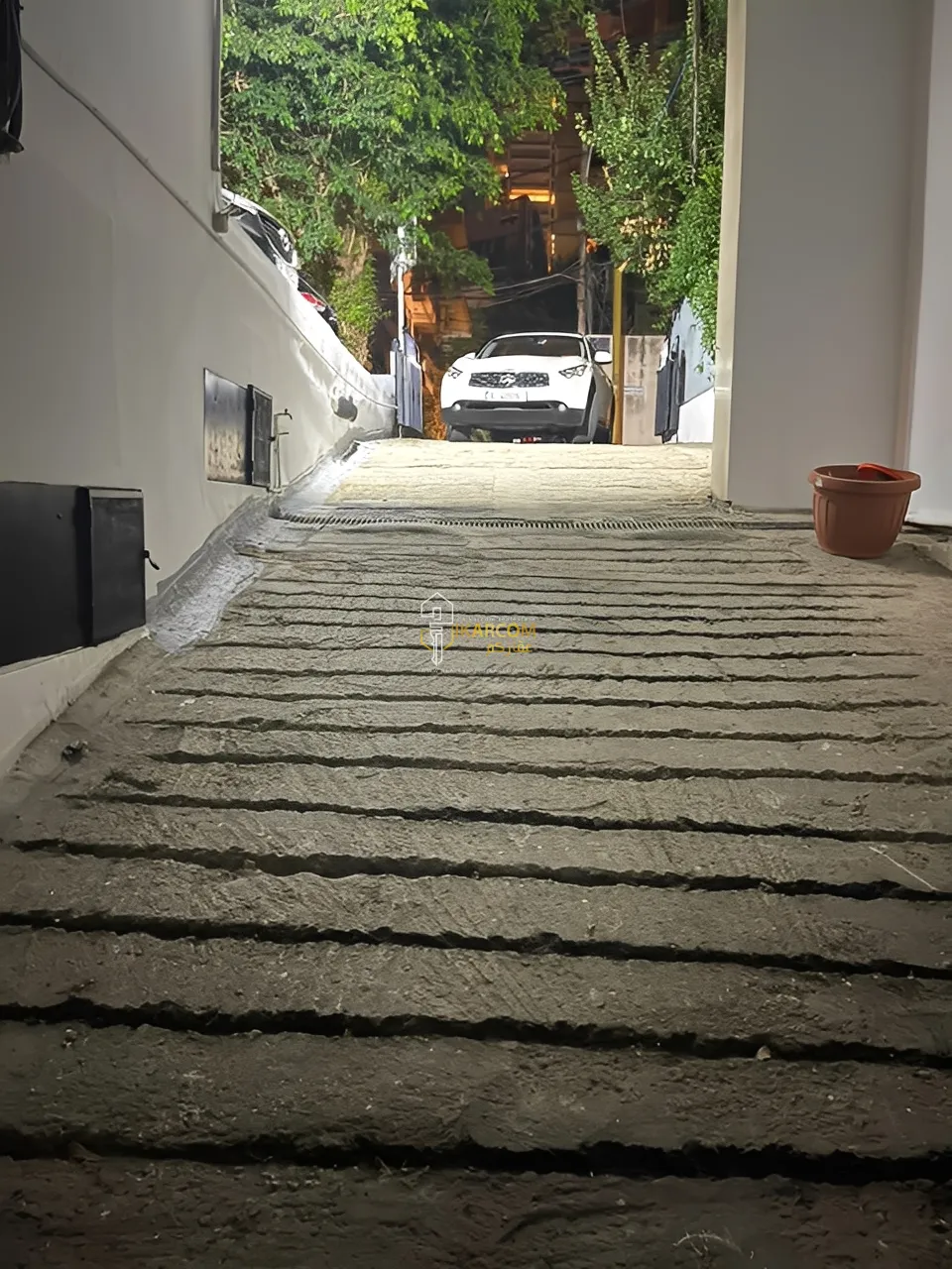 Warehouse For Rent in Achrafieh