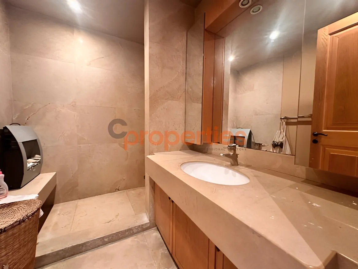 Apartment for sale in Ramleh Al Bayda, Beirut, Lebanon