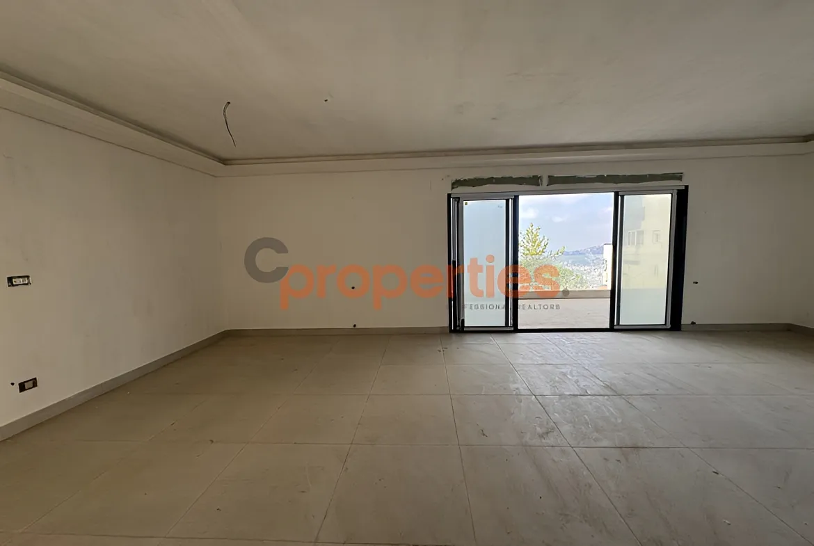 Apartment for Sale in Cornet Chahwan