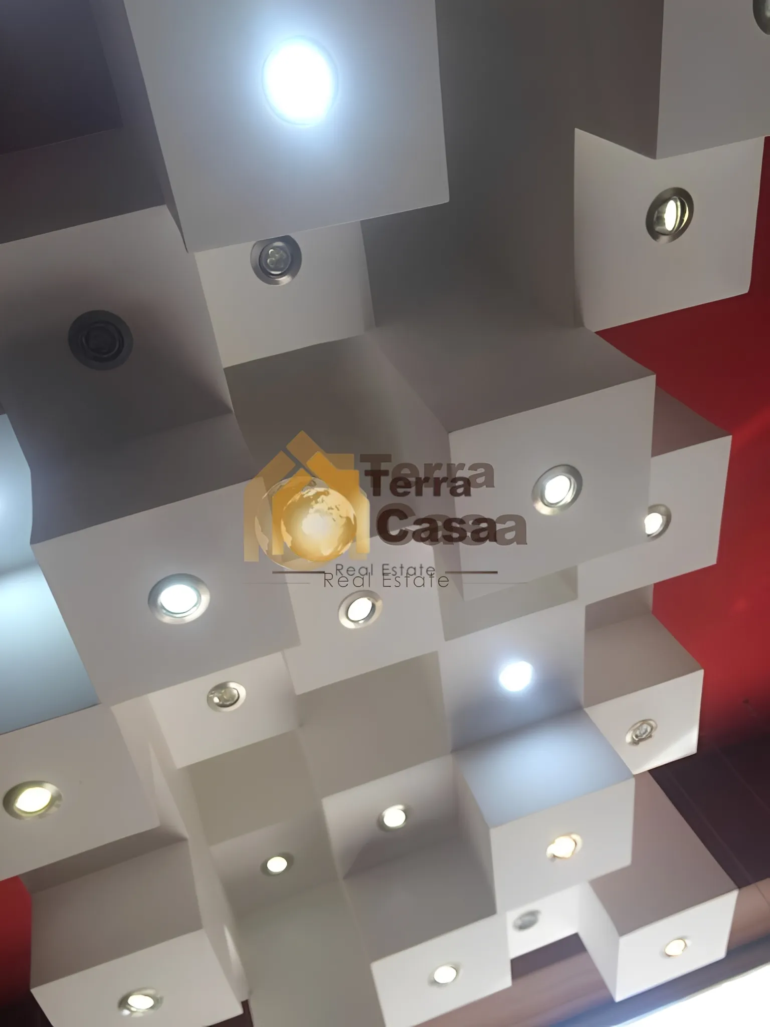 Commercial for rent in Hazmieh