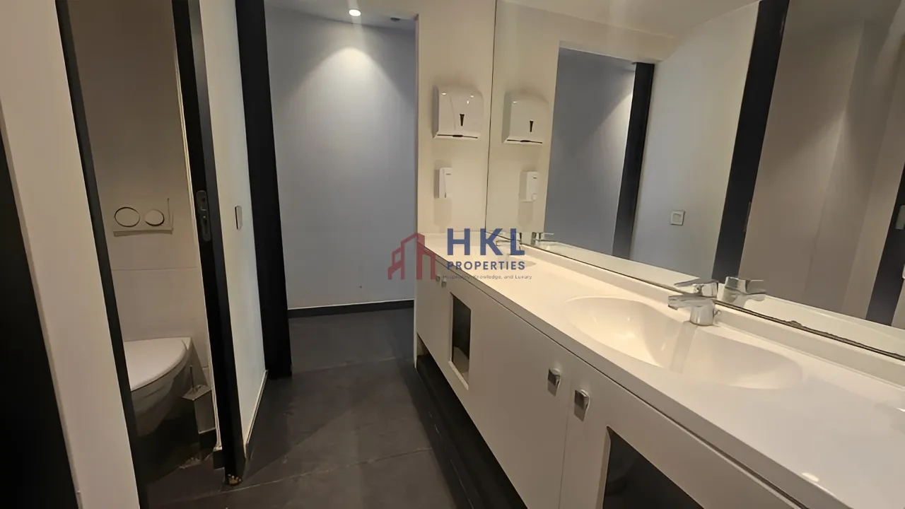 Office for Sale in Sanayeh, Beirut, Lebanon