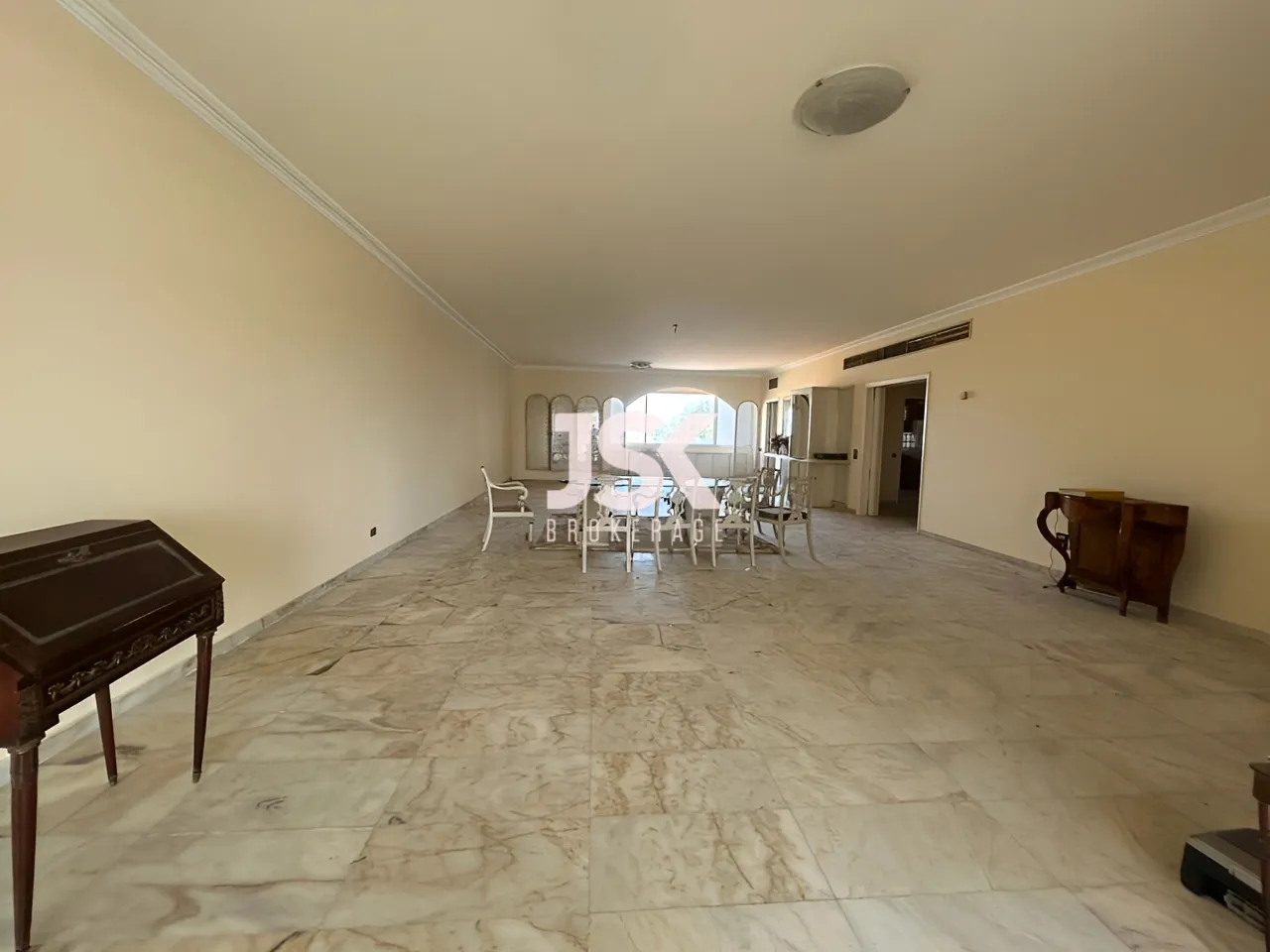 Apartment for Sale in Kraytem