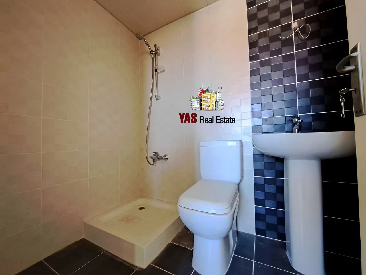Apartment for Sale in Ashqout