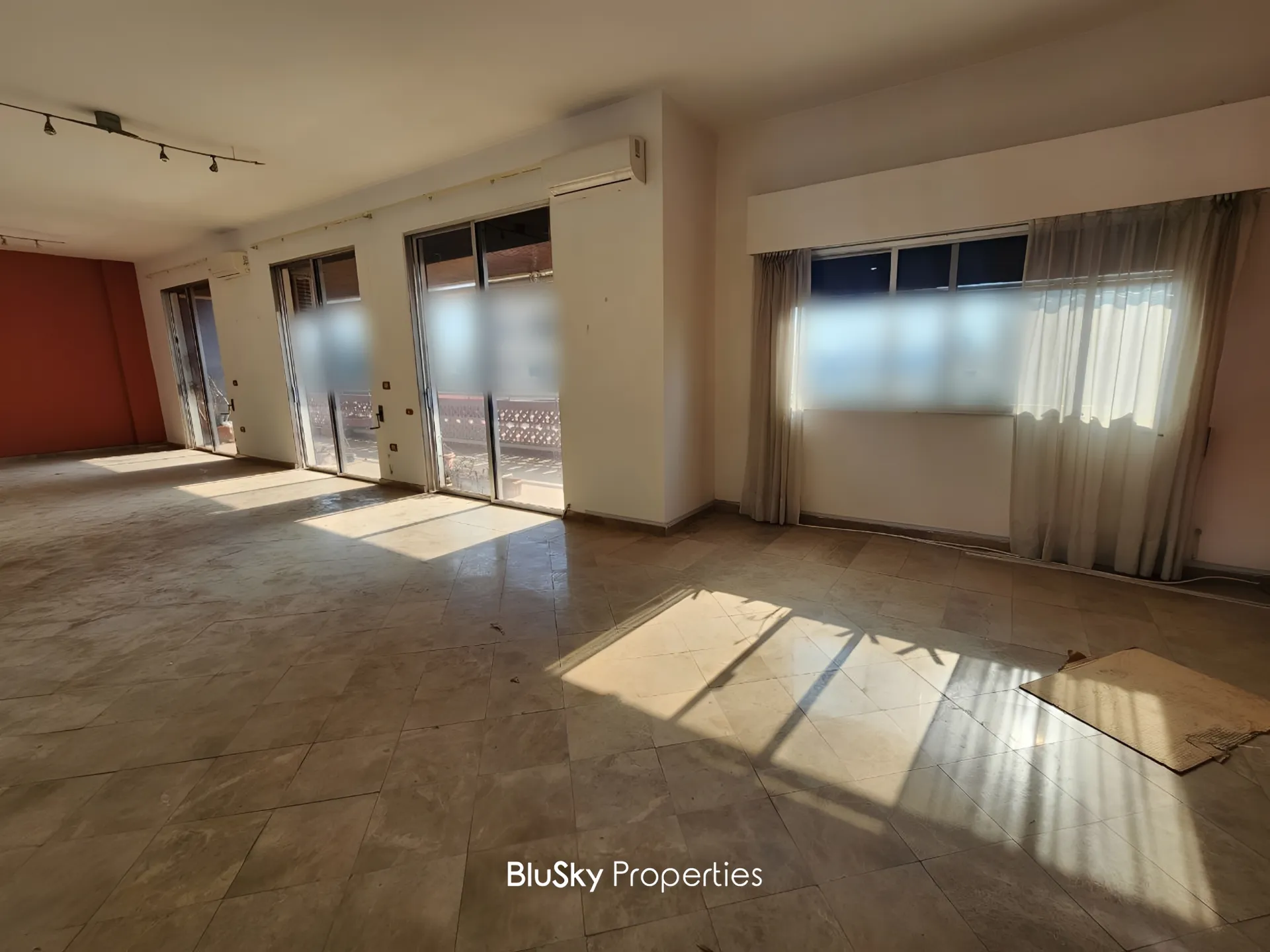 Apartment for sale in Horch tabet, lebanon - 3 bed, 4.0 bath