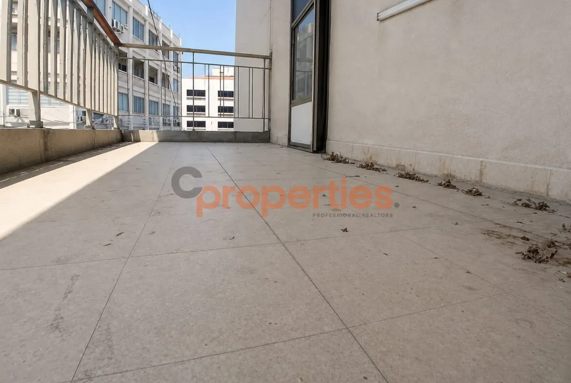 Office for Sale in Jounieh