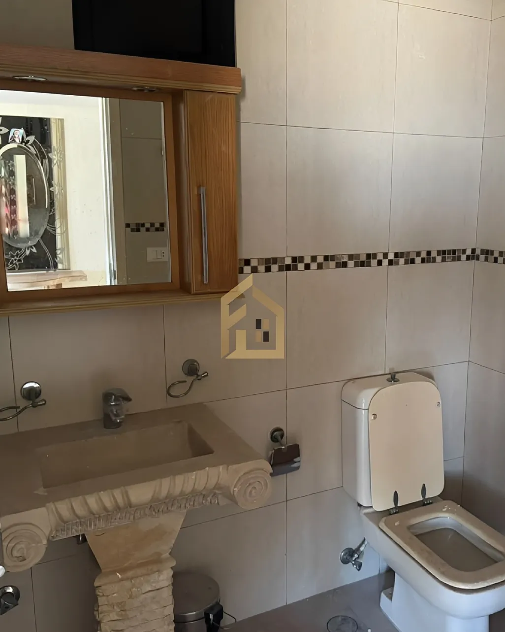 Apartment for sale in Haret Sakher
