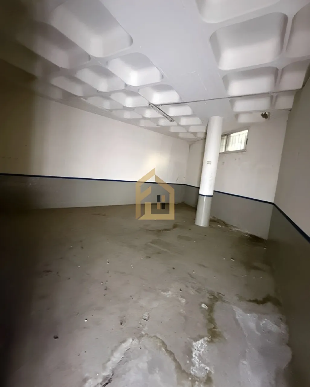 Warehouse for sale in Adonis, Lebanon