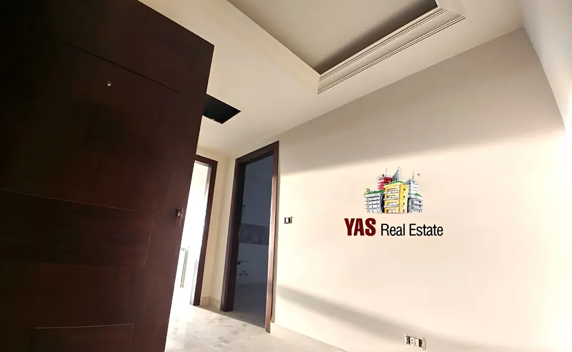 Apartment for Sale in Ballouneh