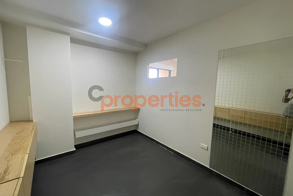 Office for Rent in Saifi Village