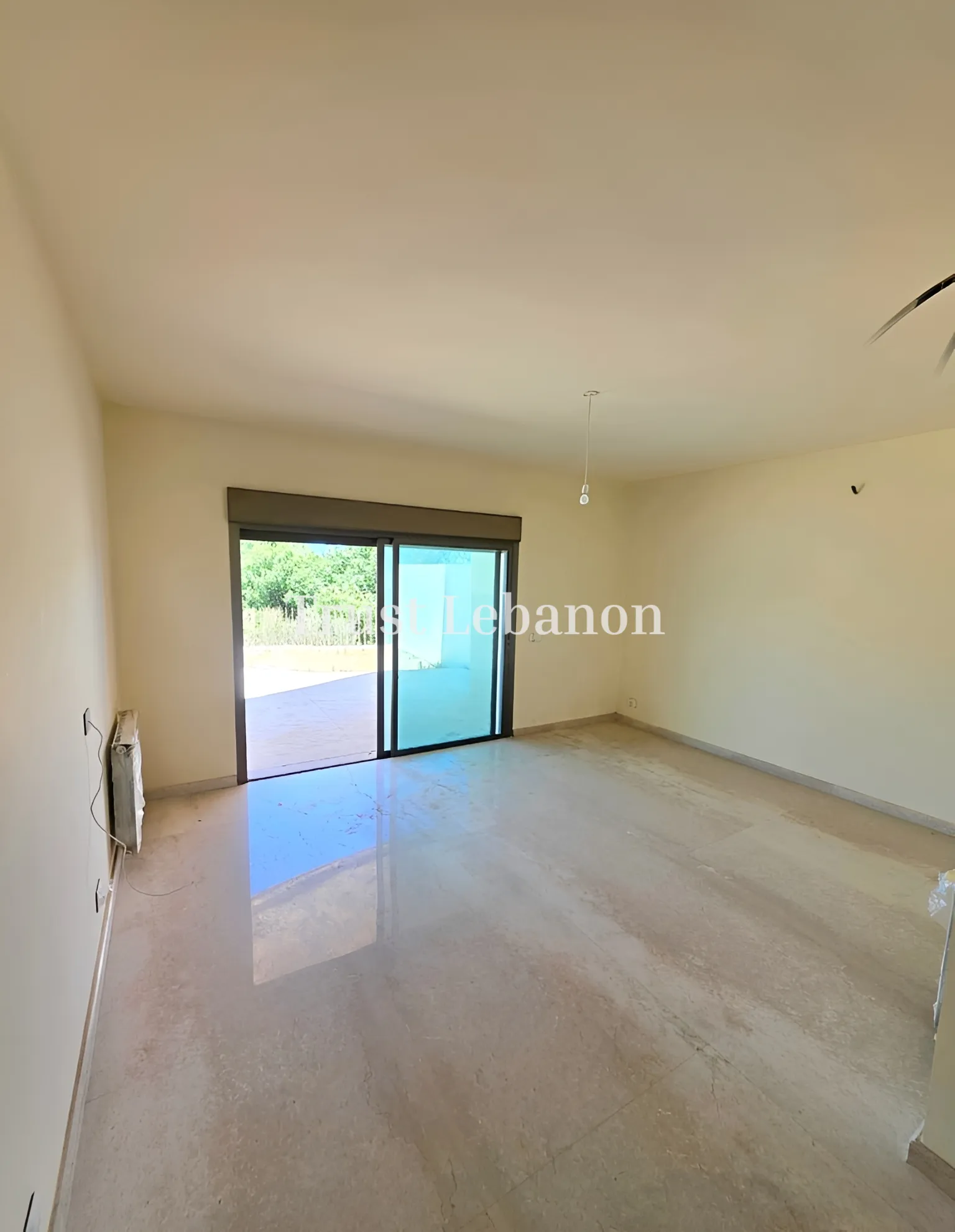 Apartment for sale in Ballouneh, Lebanon