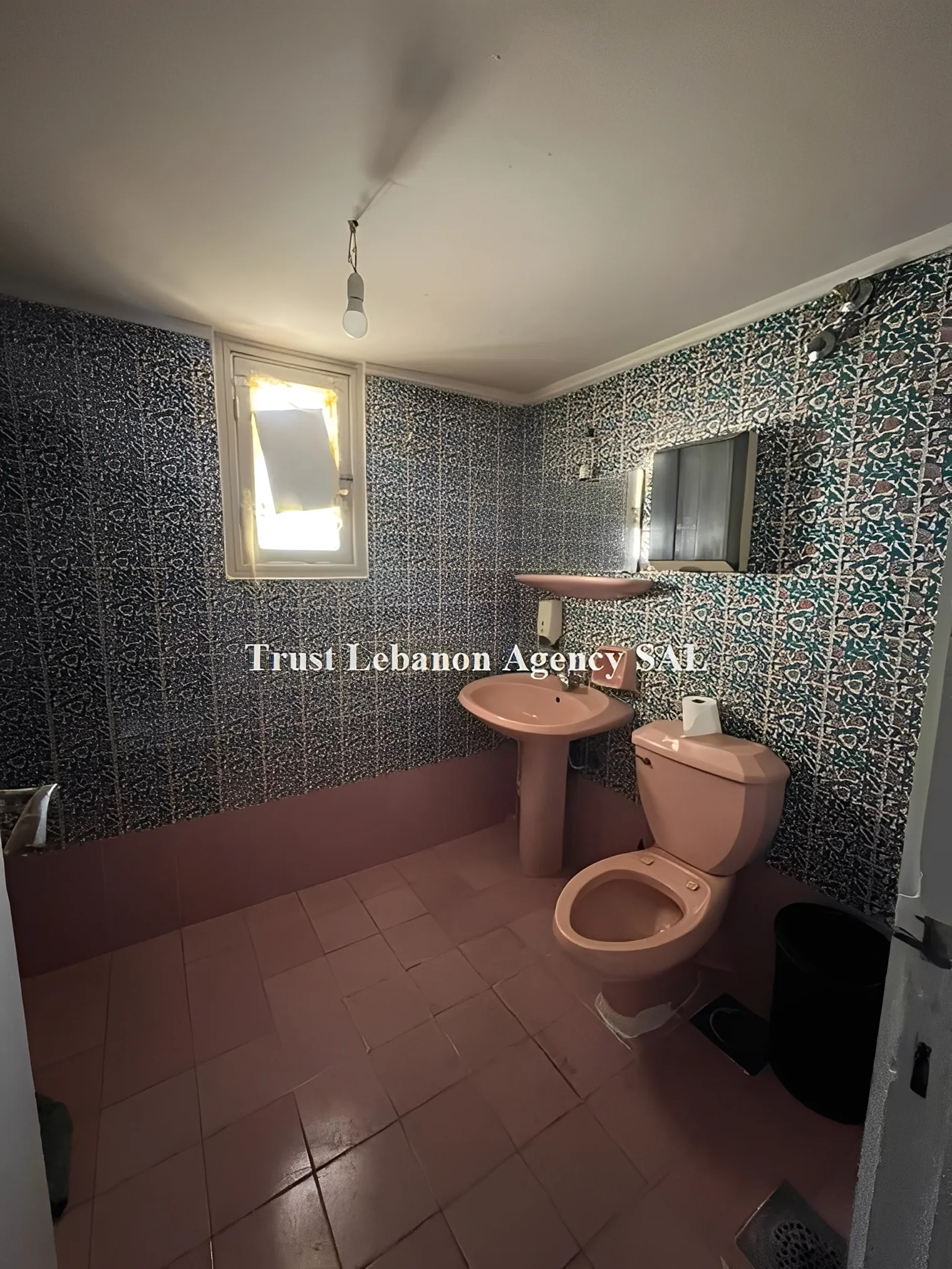 Shop for sale in Keserwan, Faytroun
