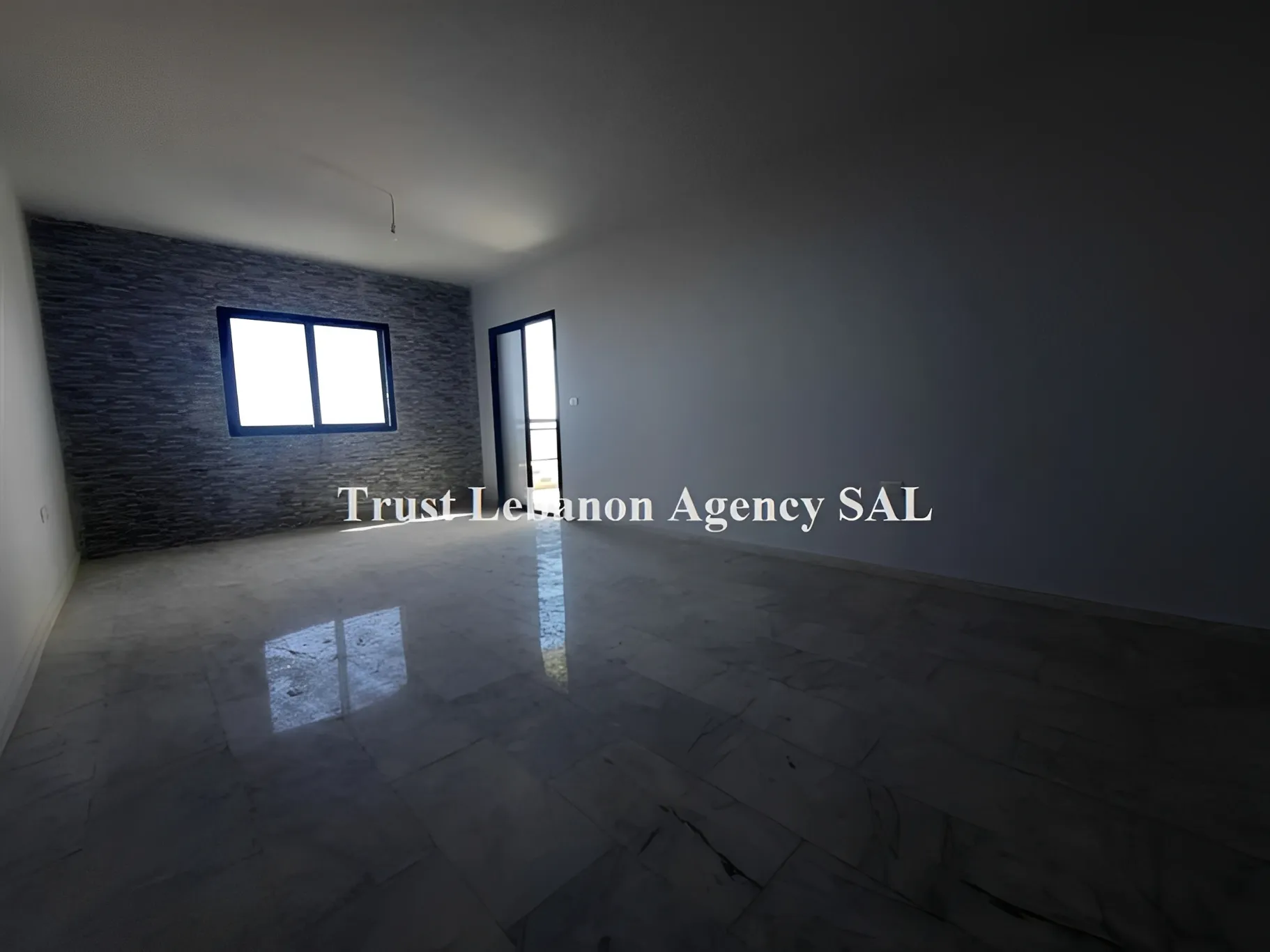 Apartment for Sale in Alay Lebanon - 2 bed, 2 bath