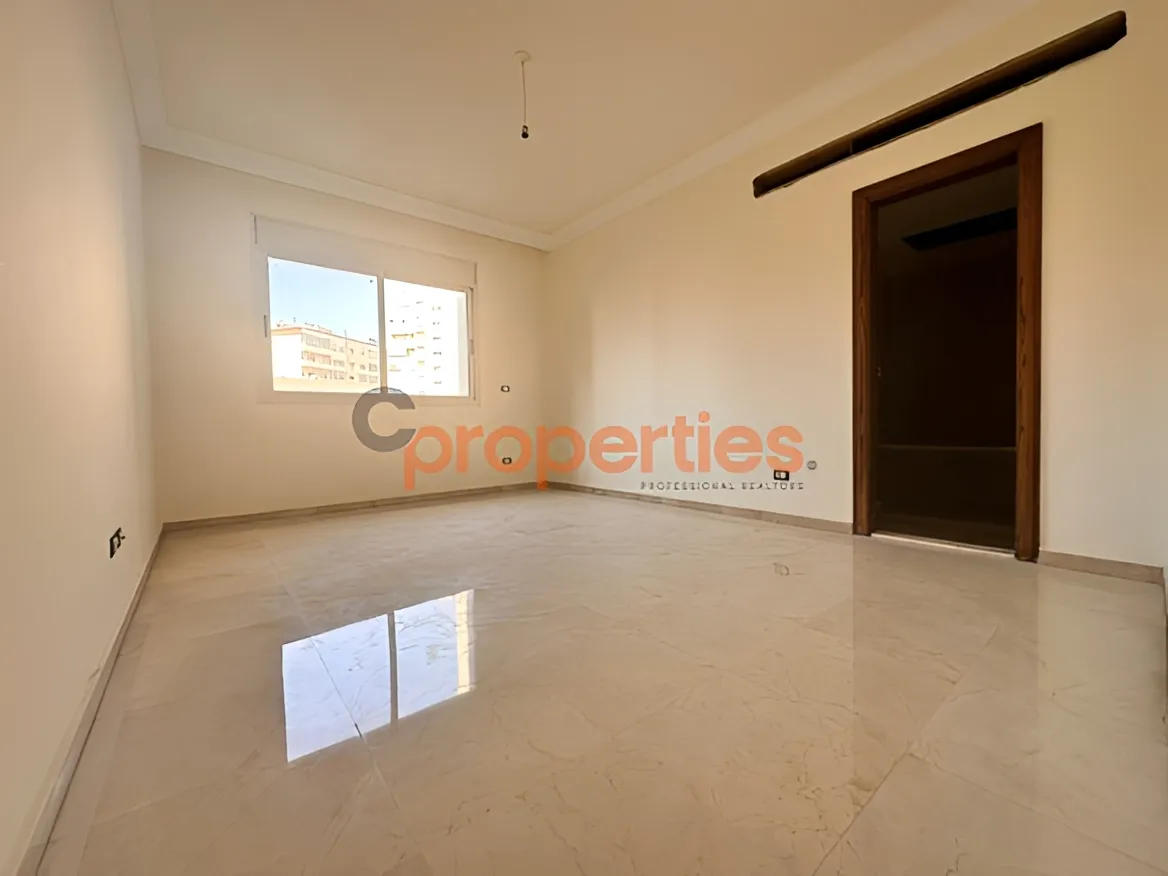 Apartment for sale in Ramleh Al Bayda, Beirut, Lebanon