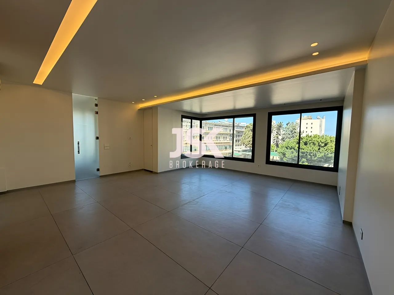 Office for Rent in Achrafieh