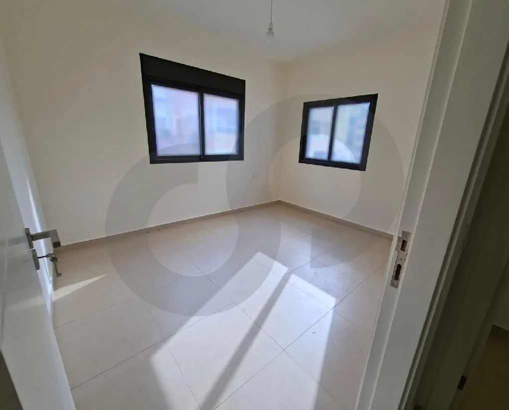Building for Sale in Blat
