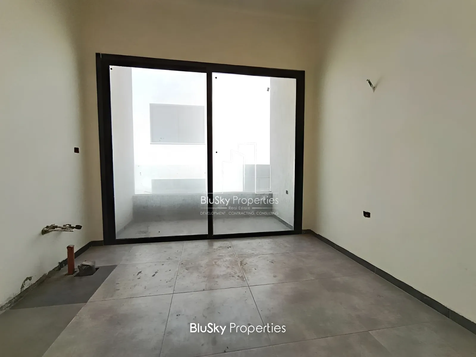 Apartment for Sale in Bouar - 2 bed, 2 bath