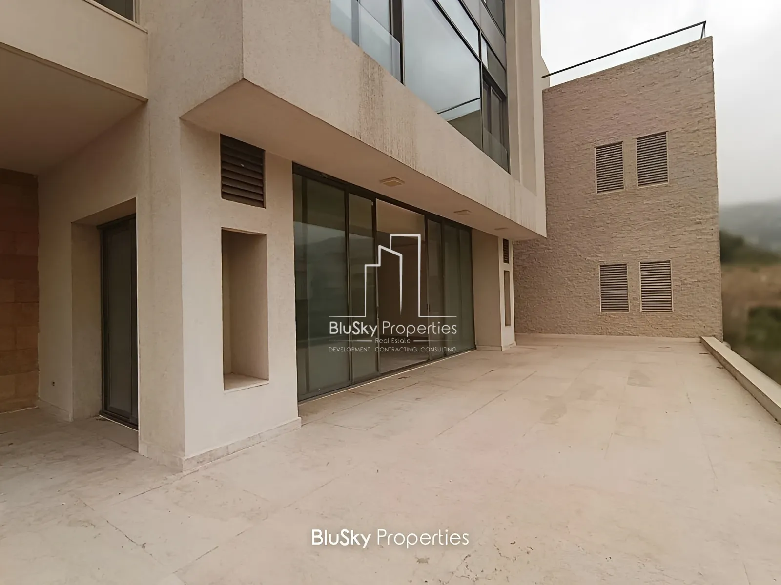 Apartment for Sale in Adma