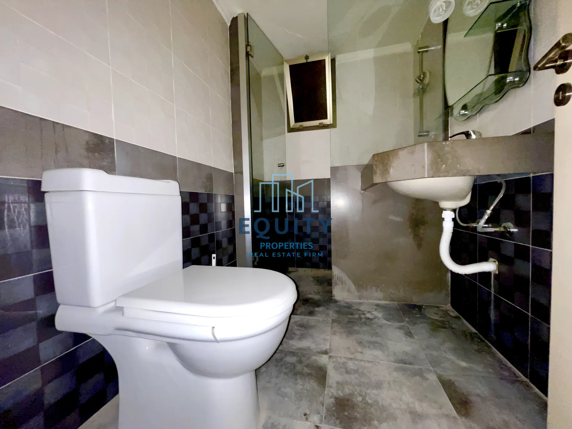 Apartment for Sale in Zouk Mosbeh