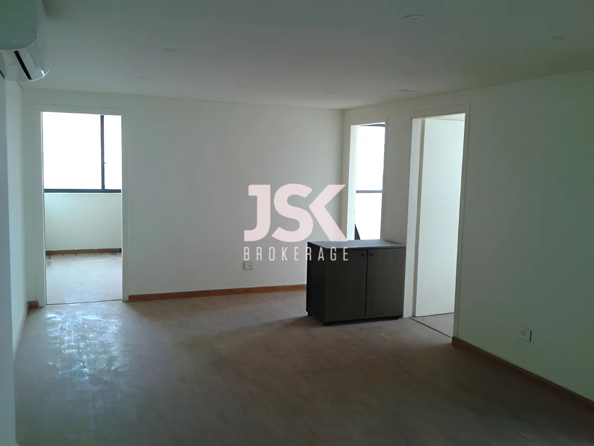 Office for sale in Dekwaneh