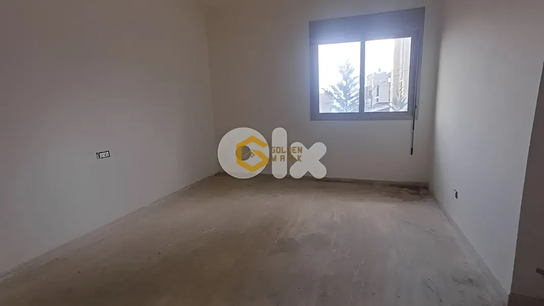 Apartment for Sale in Haret Sakher - 4 bed, 4 bath