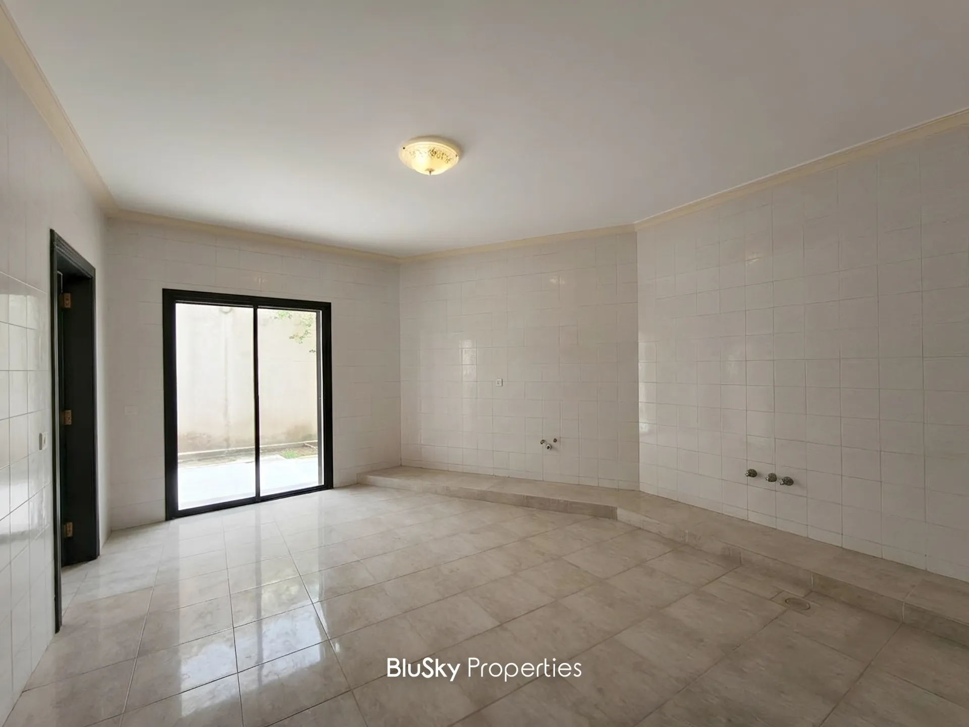 Apartment for sale in Haret sakher, lebanon