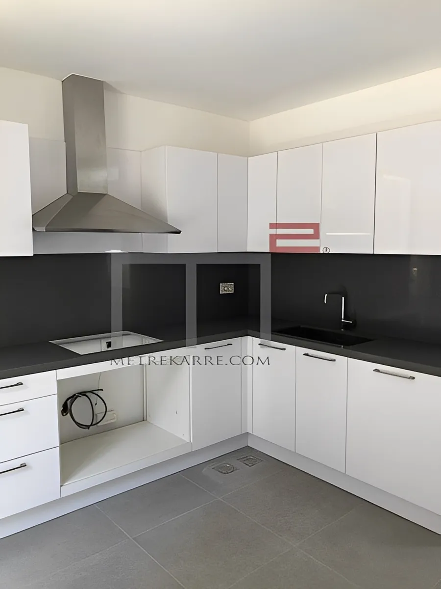 Apartment for Sale in Ras Beirut Beirut Lebanon - 3 bed, 4 bath