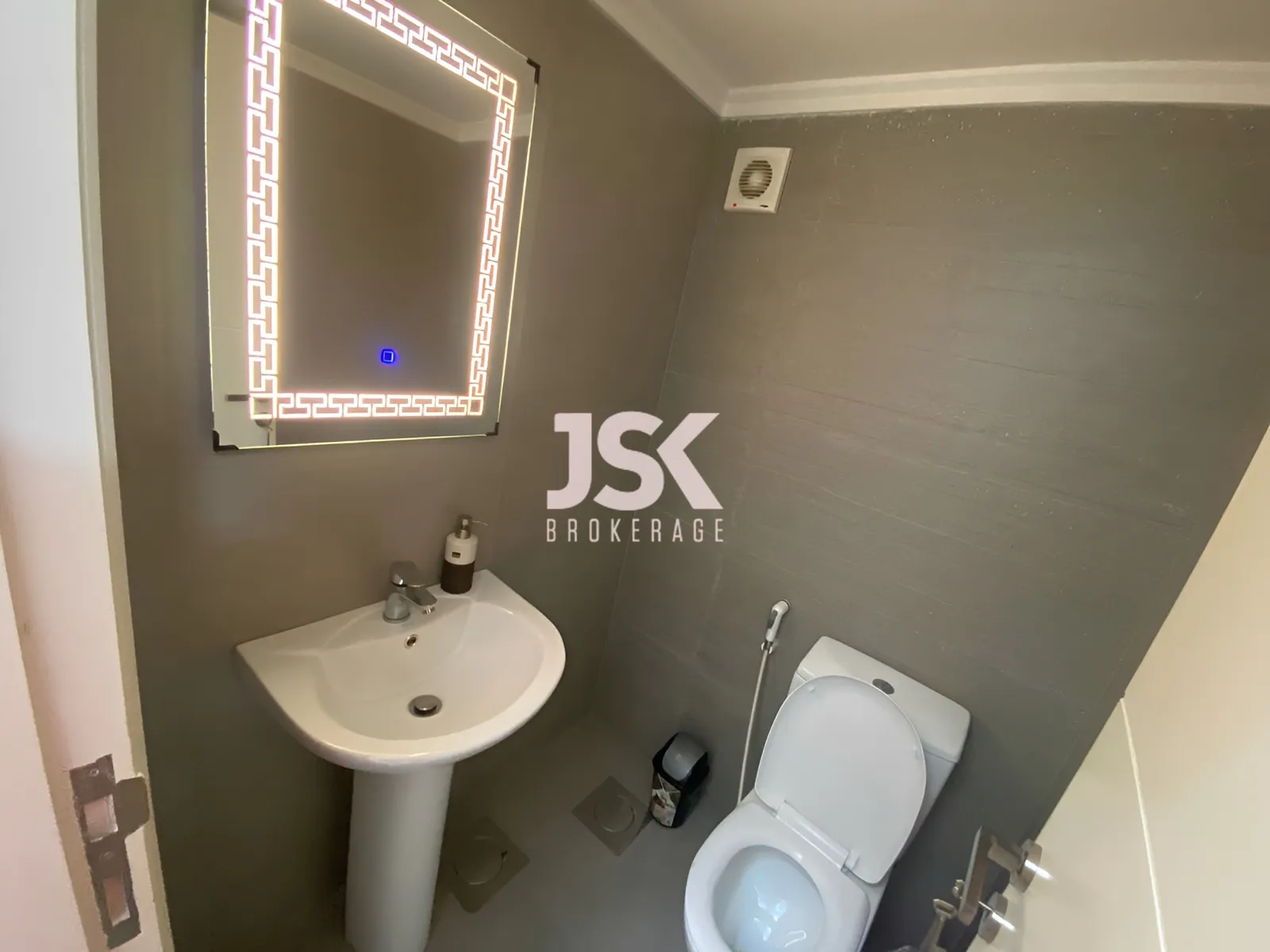 Apartment for Rent in Jal El Dib