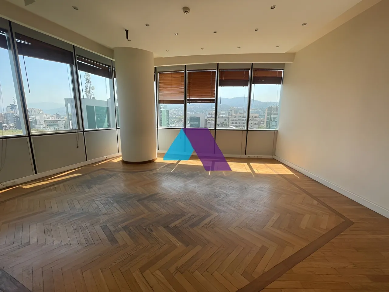 Office for rent in Sin El Fil