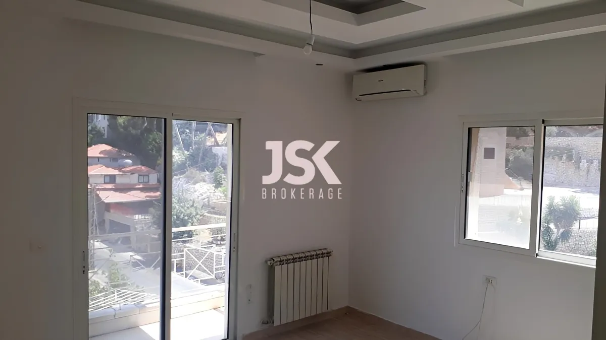 Apartment for Sale in Qornet El Hamra, Lebanon