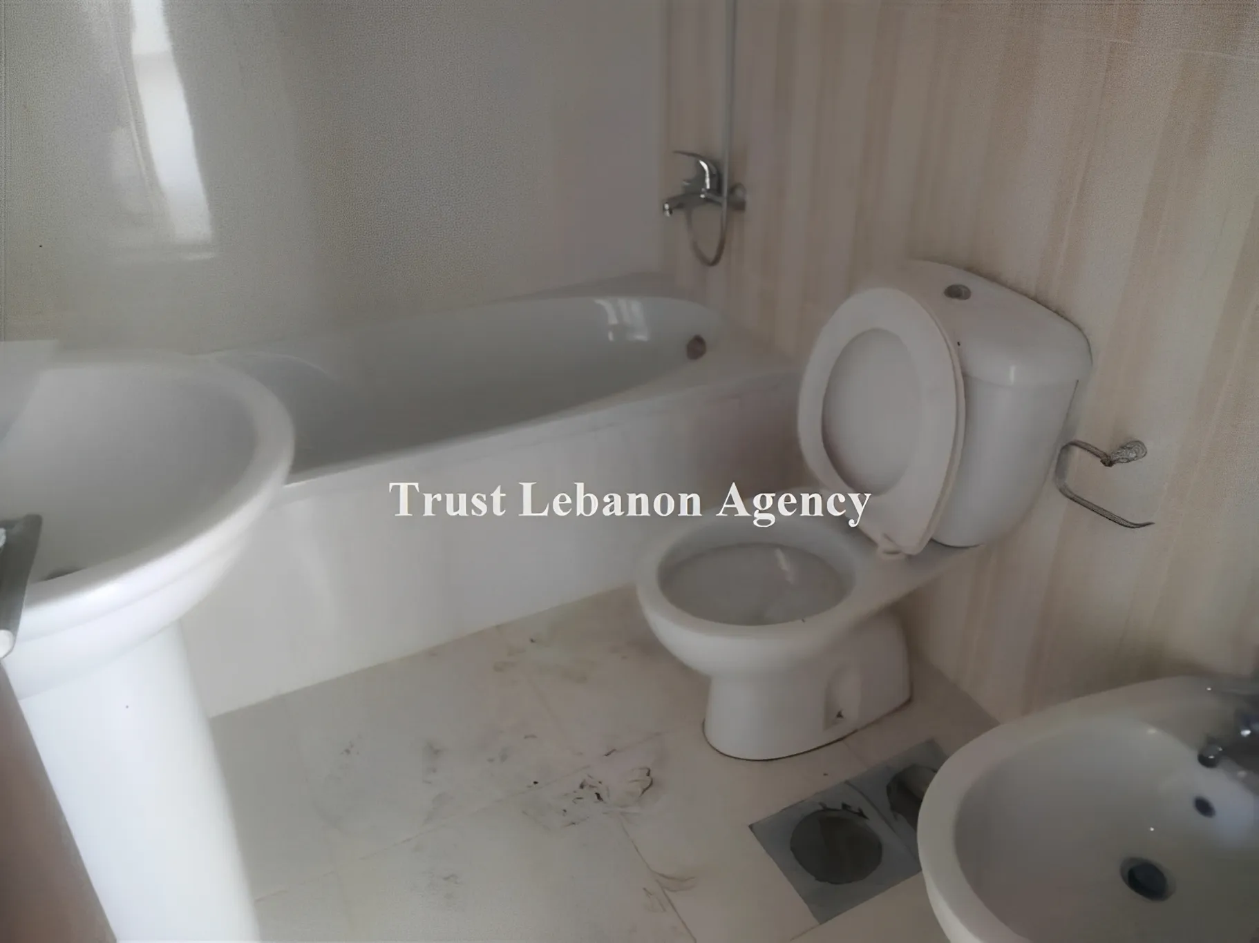 Apartment for Sale in Ras El Nabeh Beirut Lebanon - 2 bed, 2 bath