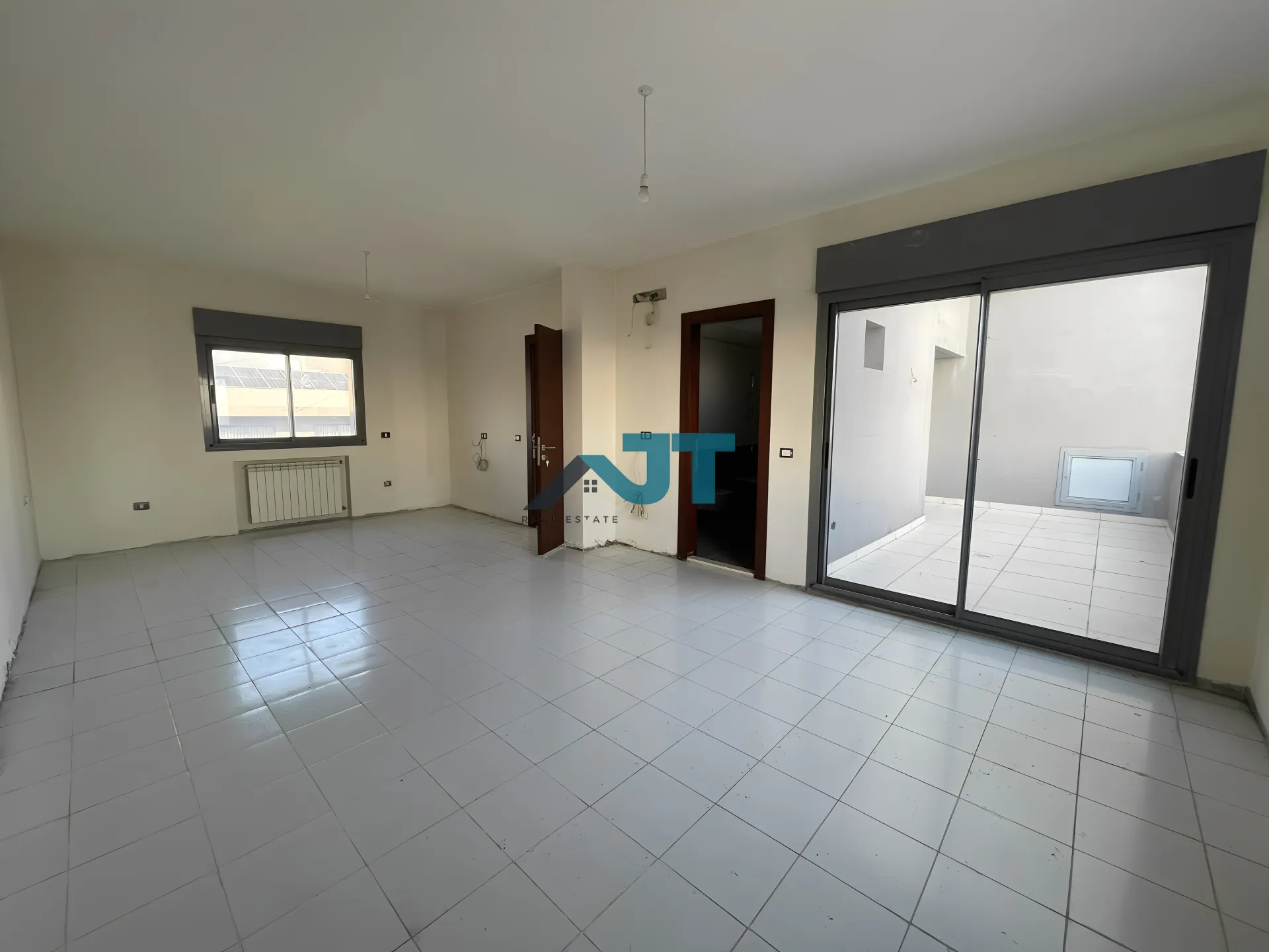 Apartment for Rent in Sioufi