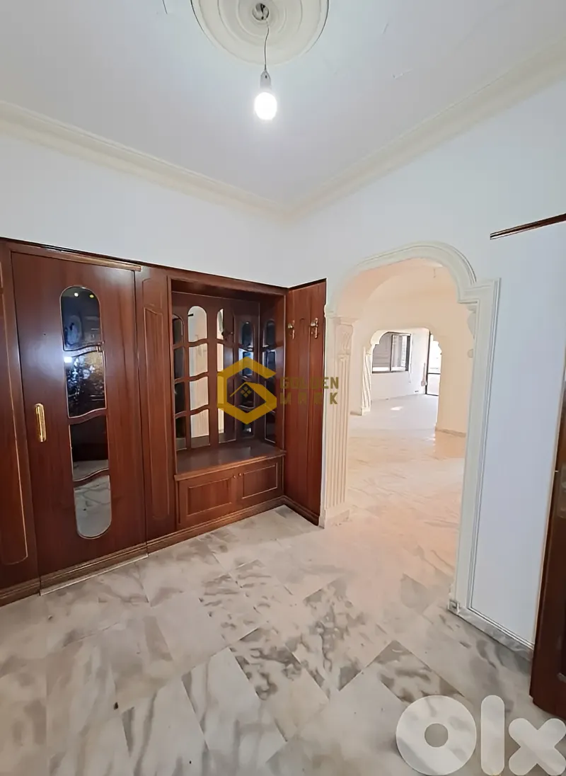 Apartment for Sale in Ramlet El Baida, Bayrut