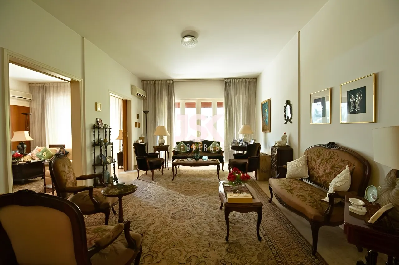 Apartment for Sale in Achrafieh - 4 bed, 3 bath