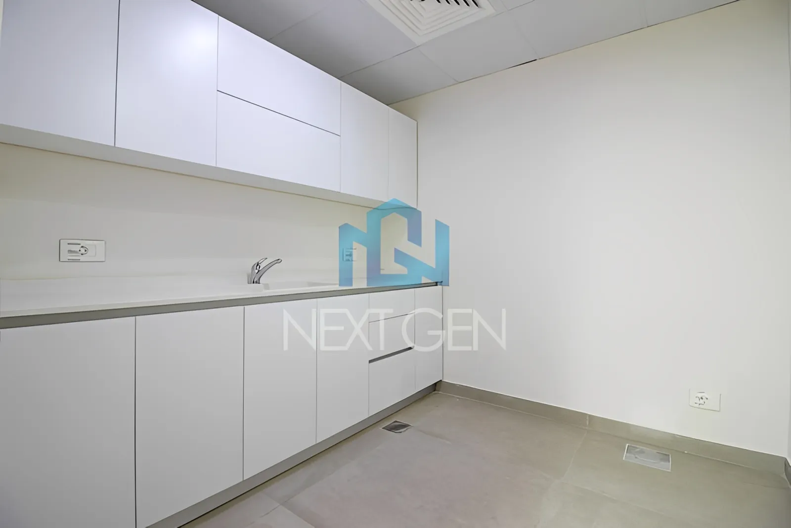 Office for Rent in Achrafieh