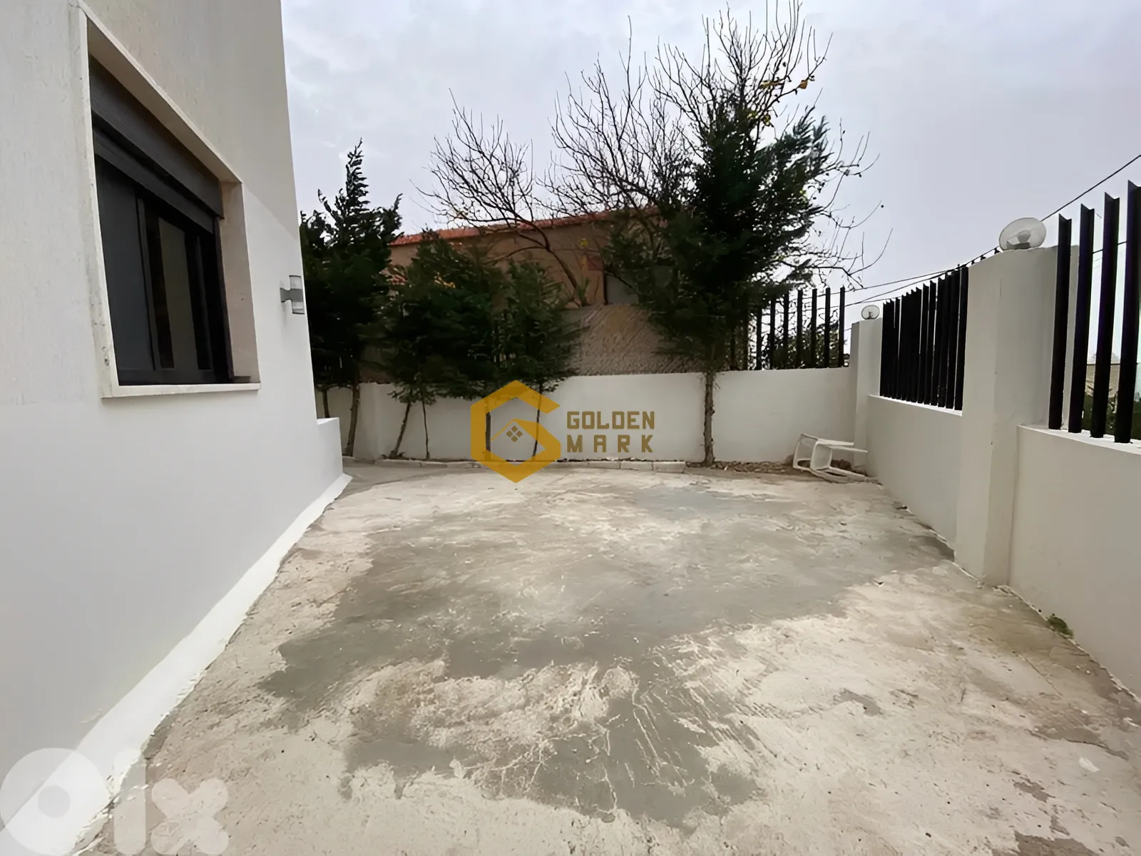 Apartment for Sale in Blat - 3 bed, 3 bath