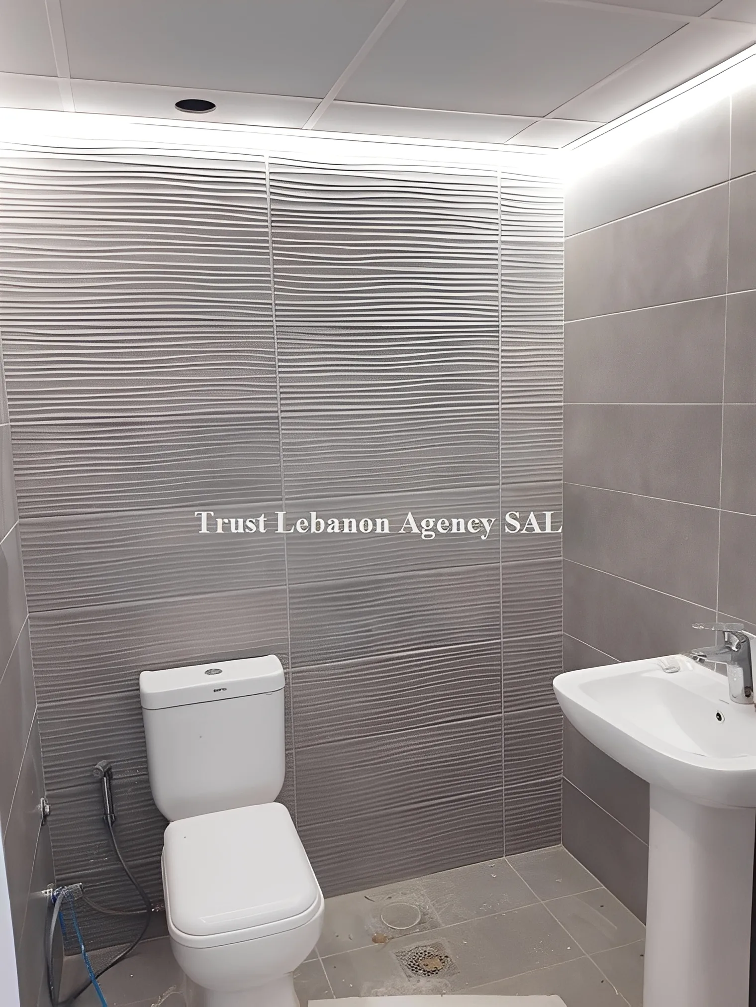 Office for rent in Keserwan, Adonis