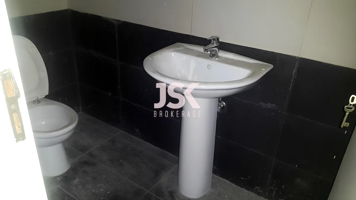 Apartment for Sale in Zouk Mosbeh, Lebanon - 3 bed, 3 bath