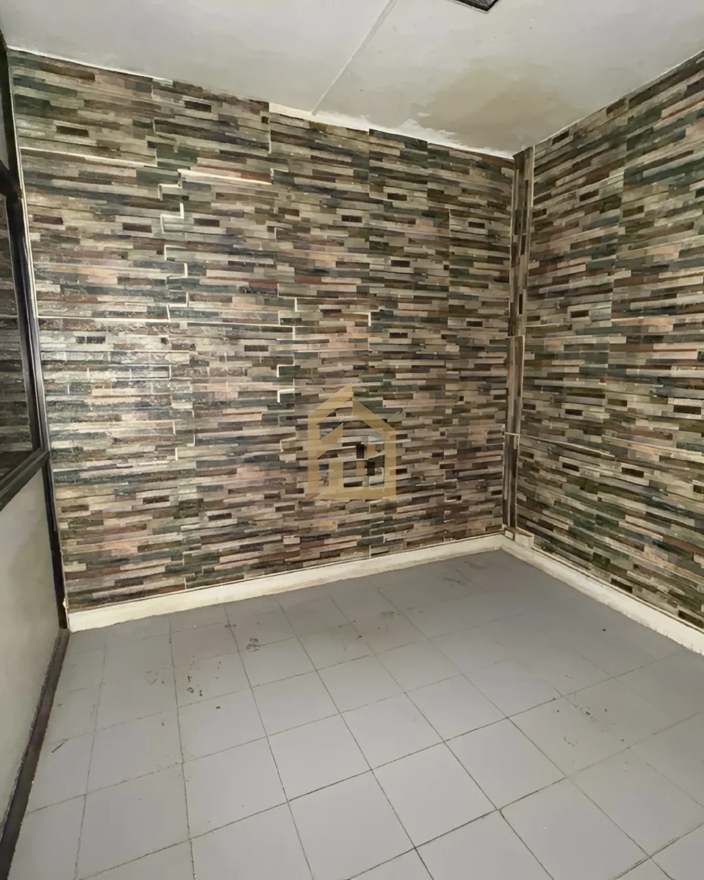 Warehouse for Sale in Bir Hasan, Lebanon