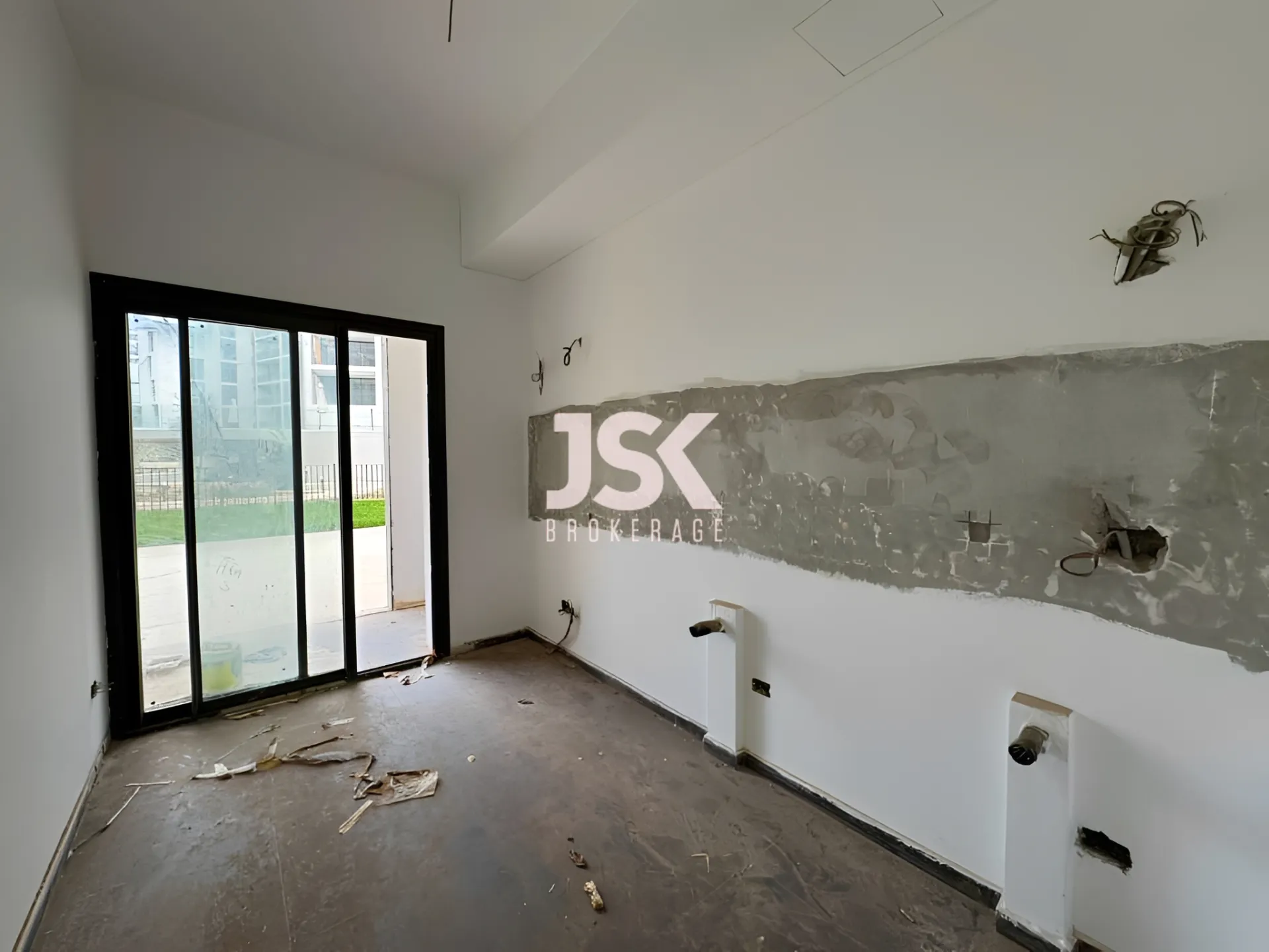 Apartment for Sale in Beit Meri - 3 bed, 4 bath