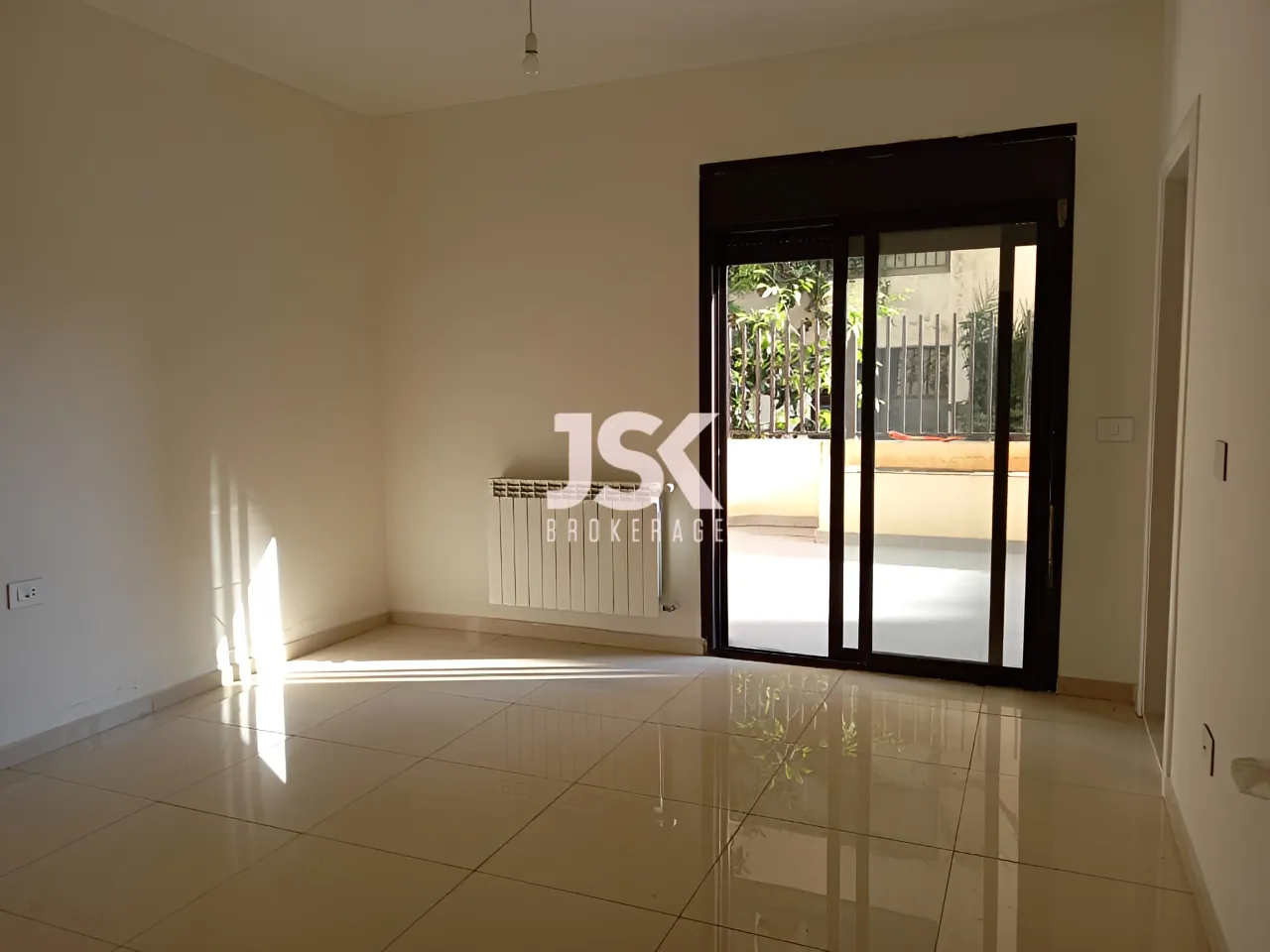 Apartment for Sale in Haret Sakher
