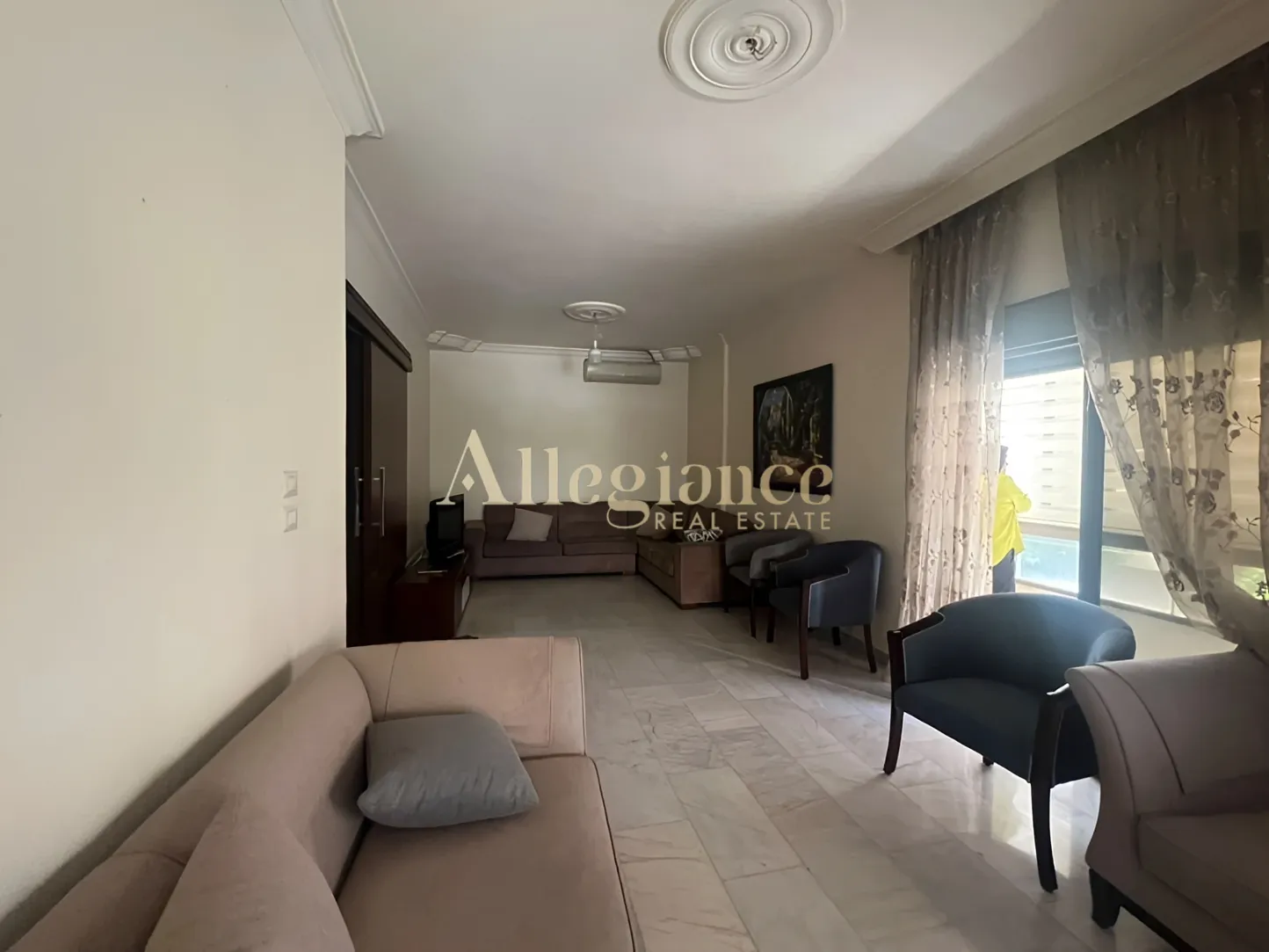 Apartment for rent in Ras Al Naba'a